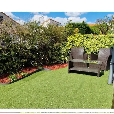 Holiday home Maisonnette Bord De *